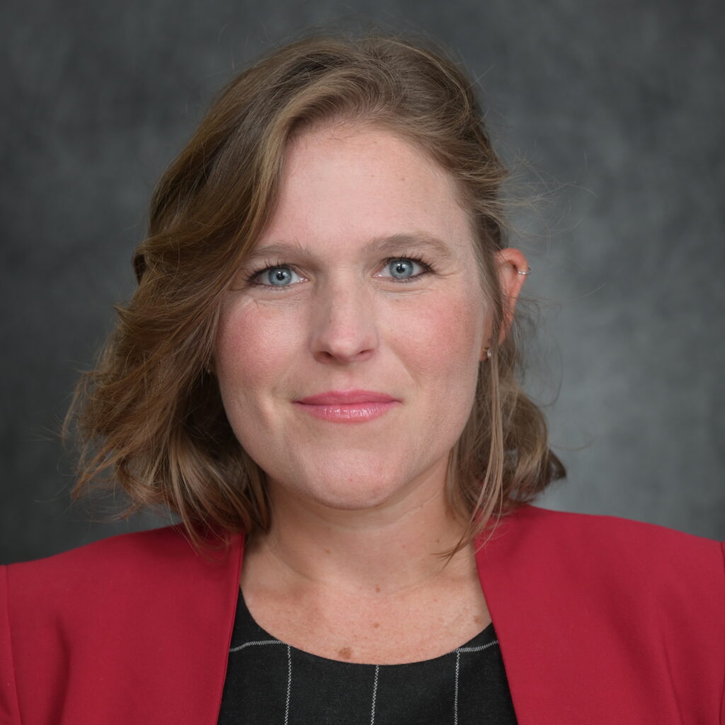 Caitlyn Barrett headshot