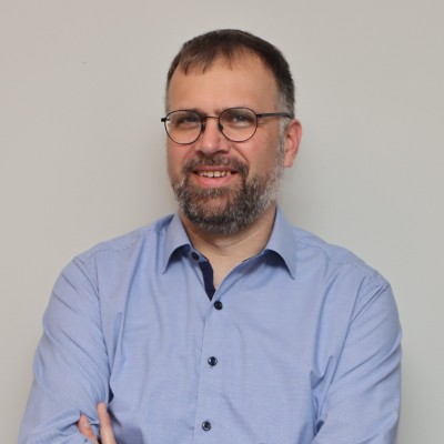 Patrik Erlmann headshot