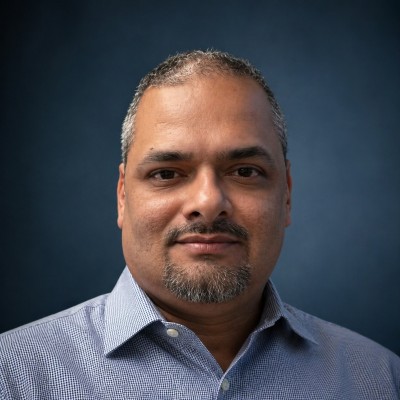 Srinu Sonti headshot